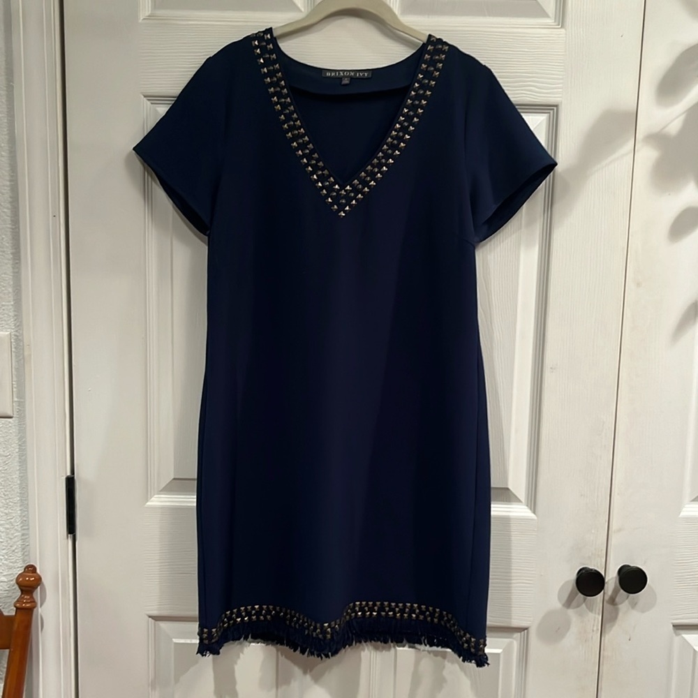 Brixon Ivy brand size M pullover vneck short sleeve dress